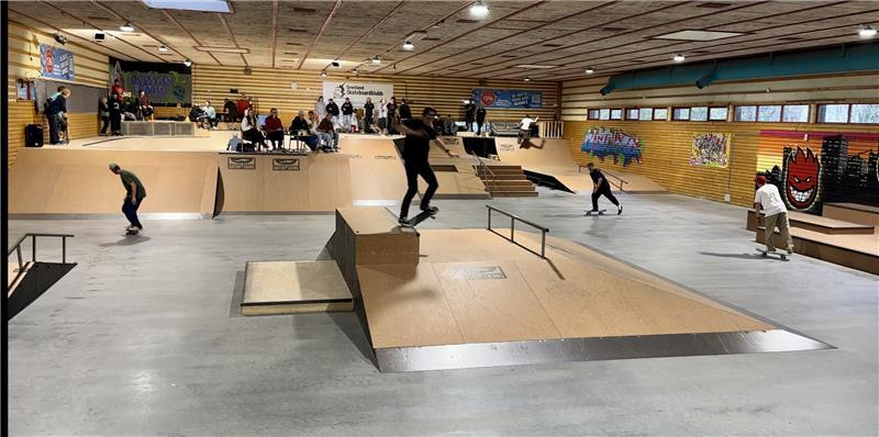 Bli med på vinterferieaktivitetene