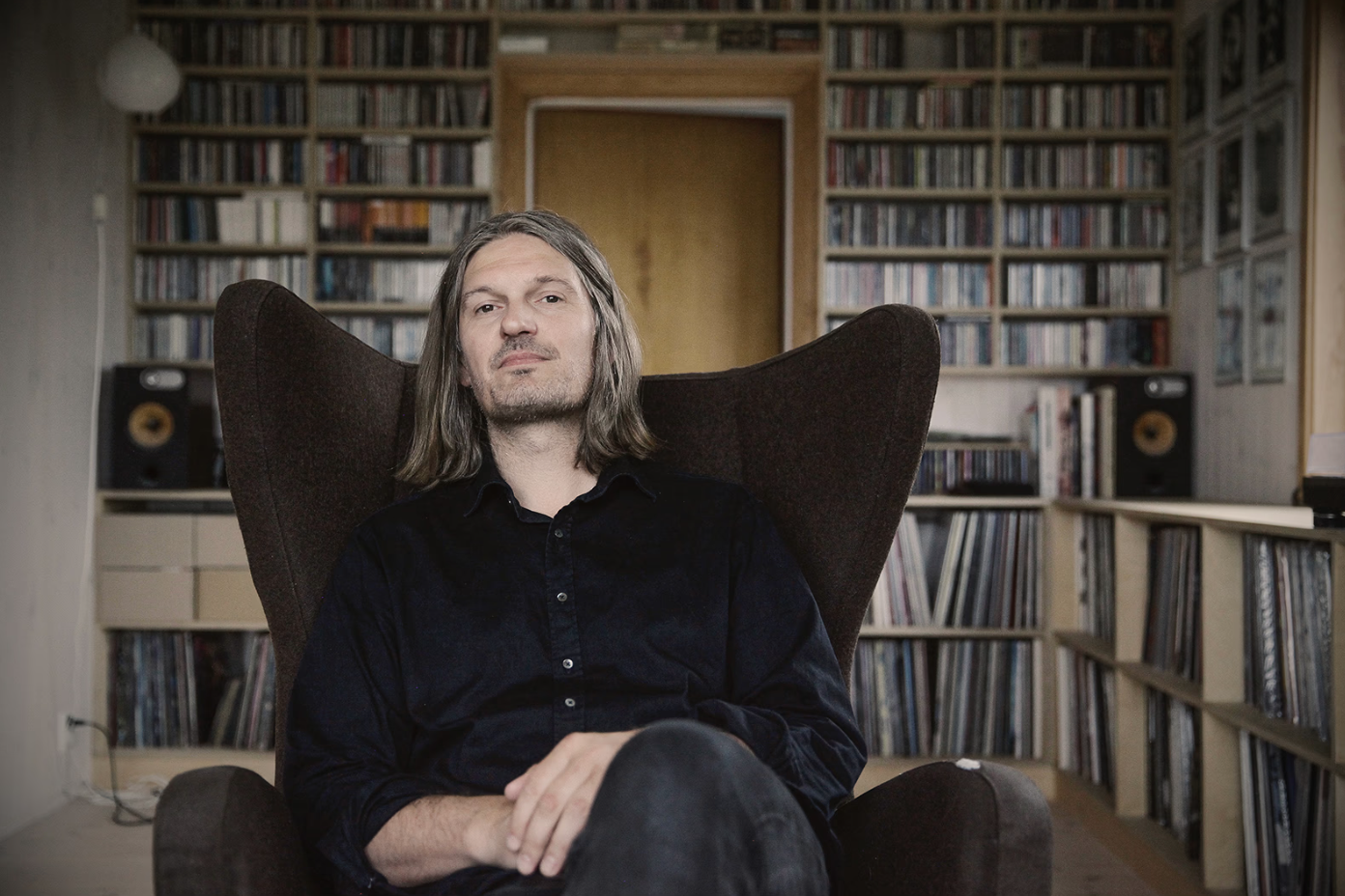 En ung mann alene i verden