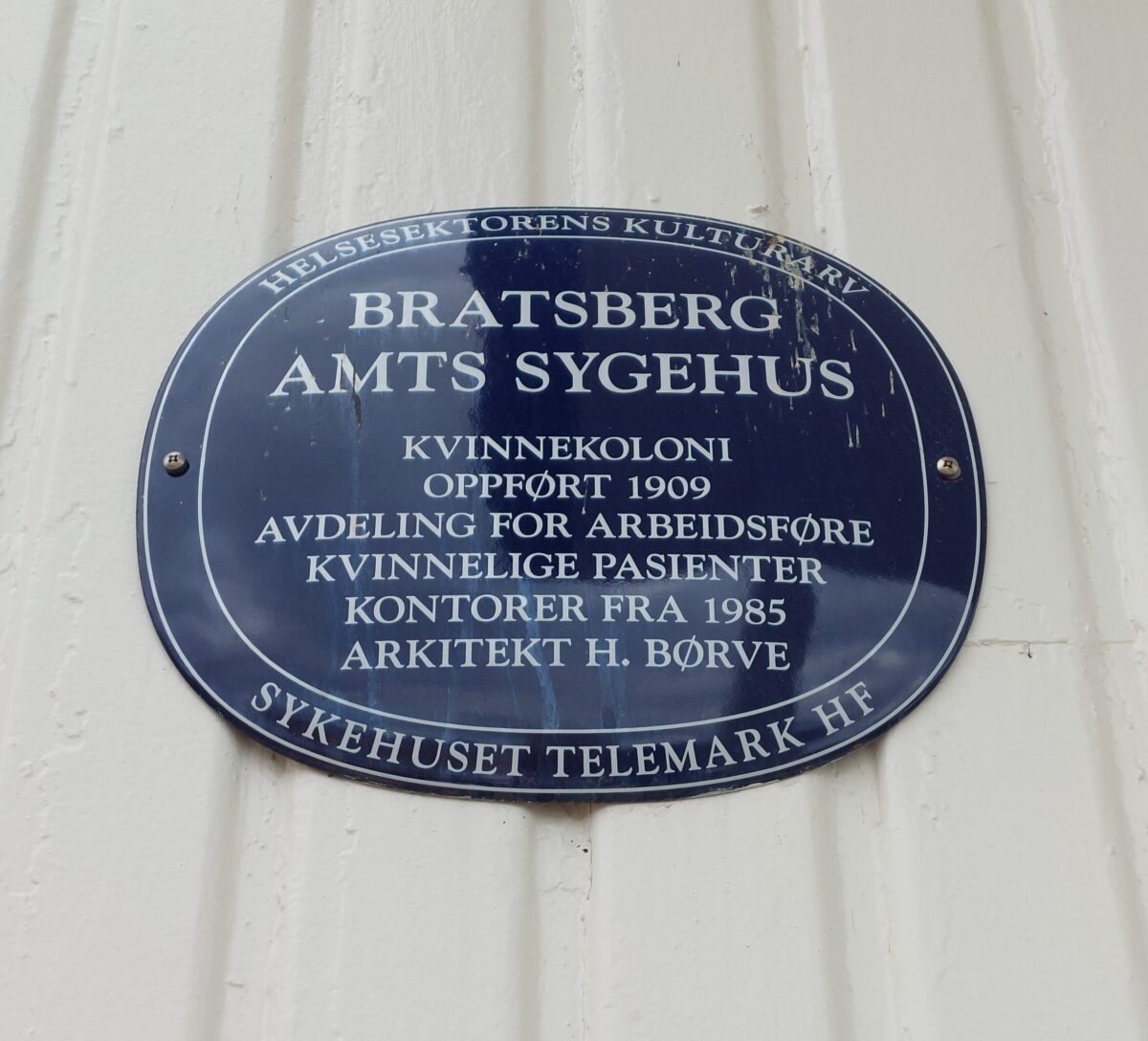 Kvinnekoloni Rotated E1775637898521